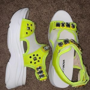 Fashion nova sandals
